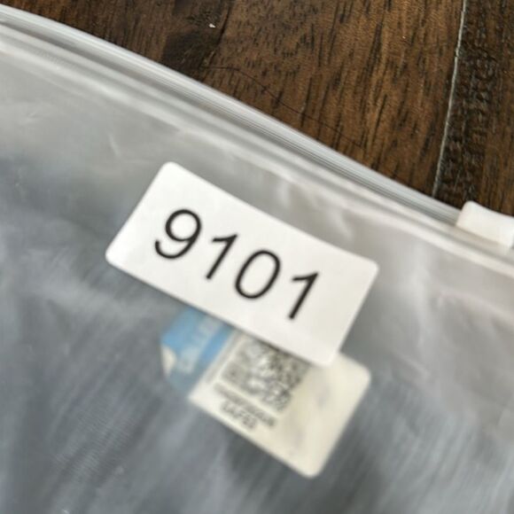 NWT Top Of The World Gray University of Kentucky Quarter-Zip Pullover - Size L - Picture 5 of 5